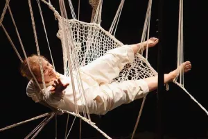 Spectacle jeune public "teNir" avec la CIE A K Entrepôt